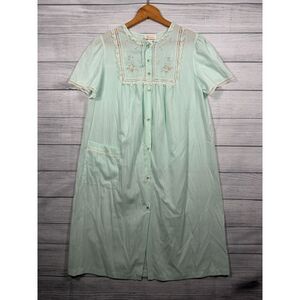 Vintage Barbizon Women's Large Mint Green Floral Embroidered Housecoat 4542